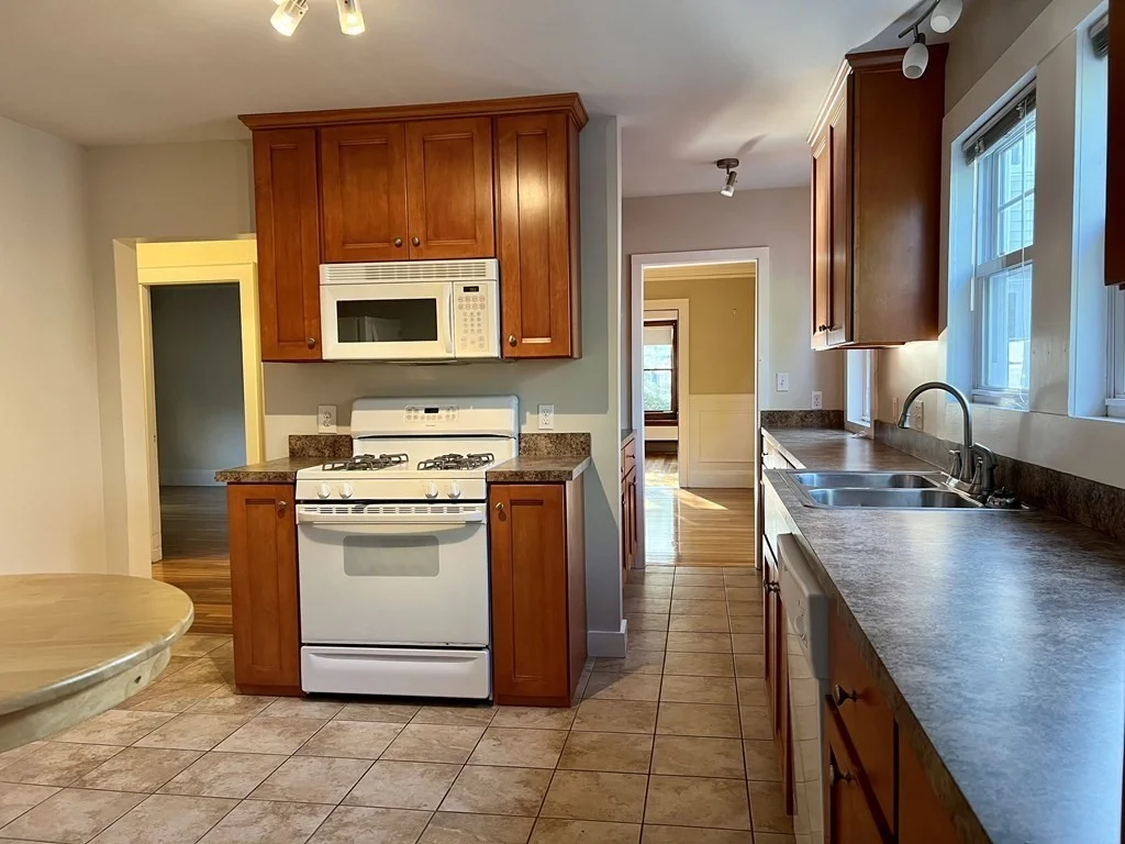 2 bed, 1 bath apartment for rent at 53 Foster Rd Unit 53, Belmont — photo 8 of 12