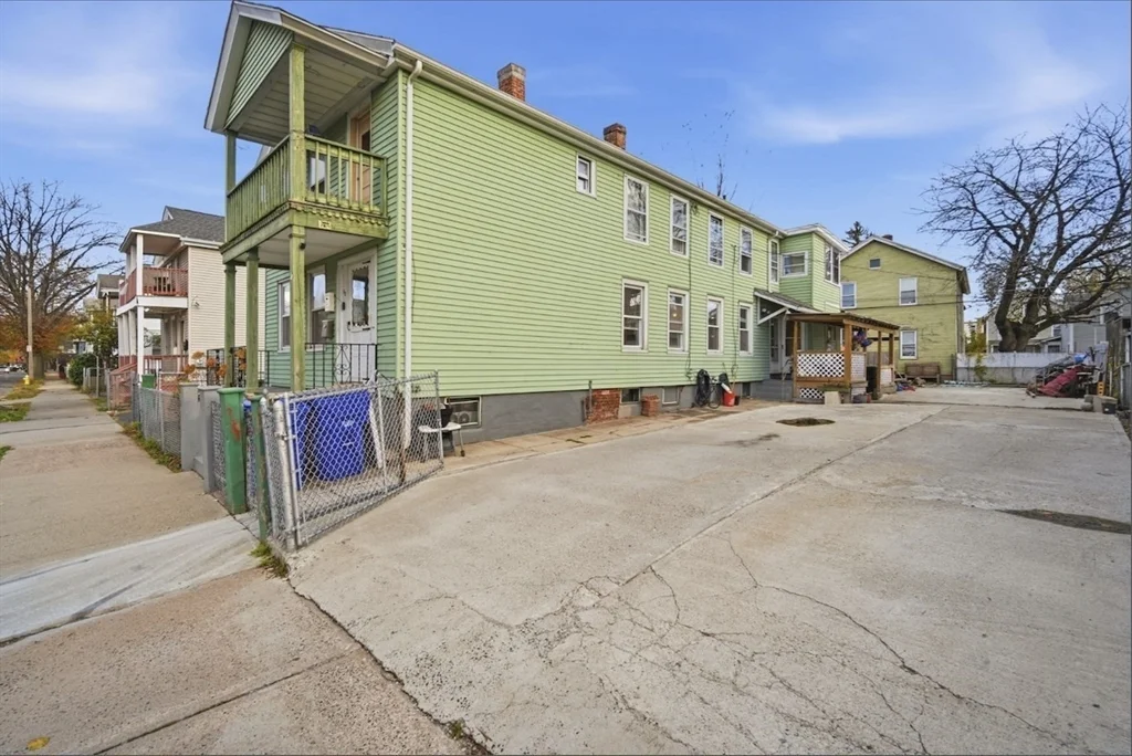 3 bed, 1 bath apartment for rent at 53 Fremont St Unit 1, Springfield — photo 9 of 9