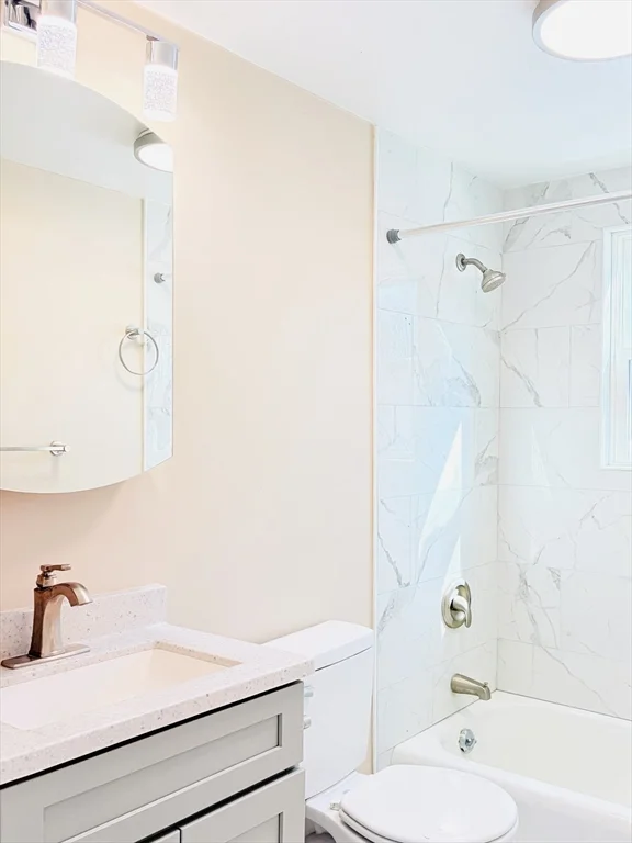 5 bed, 2 bath apartment for rent at 53 Gale Rd Unit 0, Weymouth — photo 11 of 14