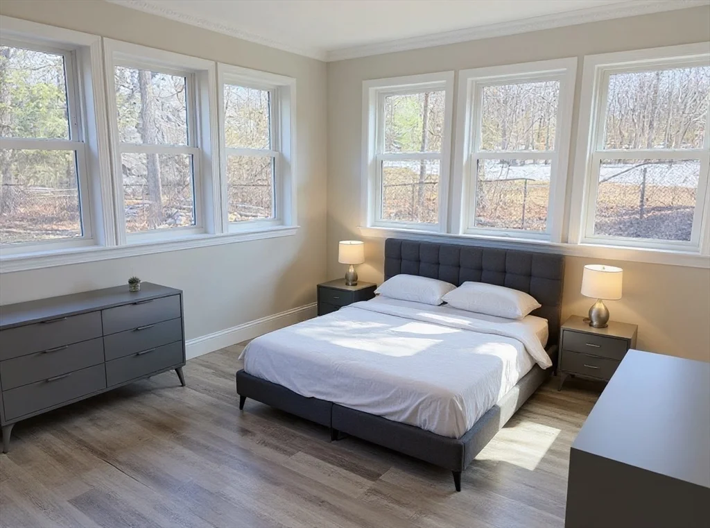 5 bed, 2 bath apartment for rent at 53 Gale Rd Unit 0, Weymouth — photo 5 of 14
