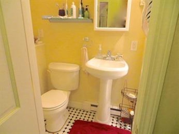 1 bed, 1 bath apartment for rent at 53 Garden St Unit B, Beacon Hill — photo 11 of 12