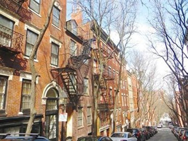 1 bed, 1 bath apartment for rent at 53 Garden St Unit B, Beacon Hill