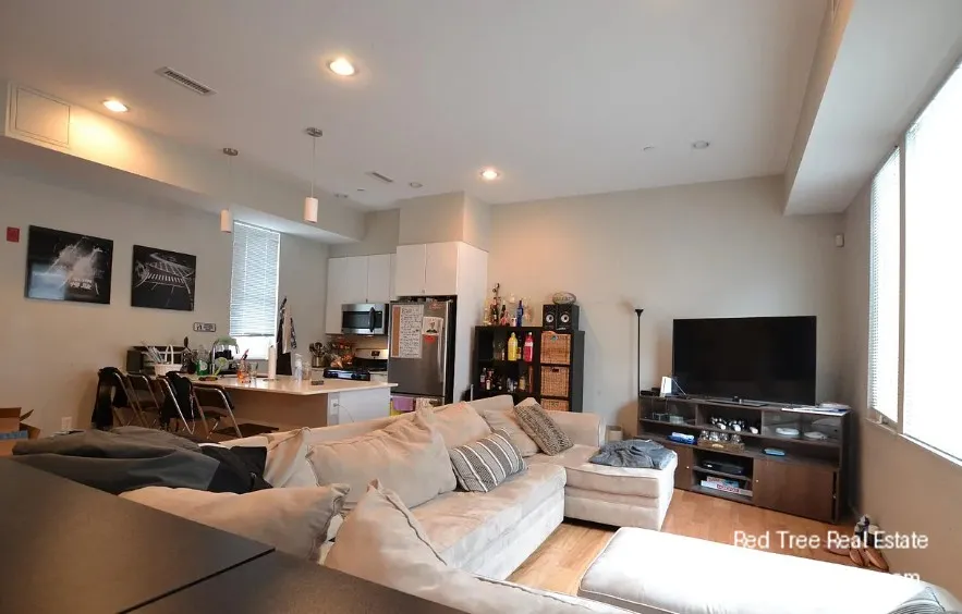 4 bed, 2.5 bath apartment for rent at 53 Glenville Ave Unit 1, Allston — photo 2 of 15