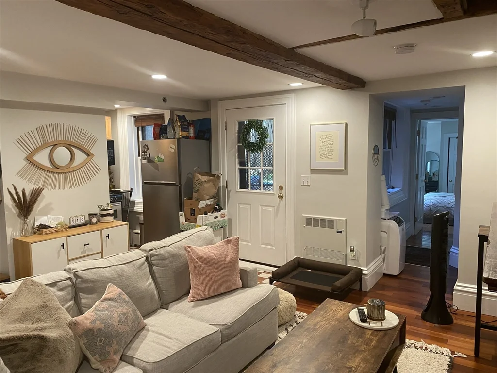1 bed, 1 bath apartment for rent at 53 Hancock St Unit 2, Beacon Hill — photo 3 of 16