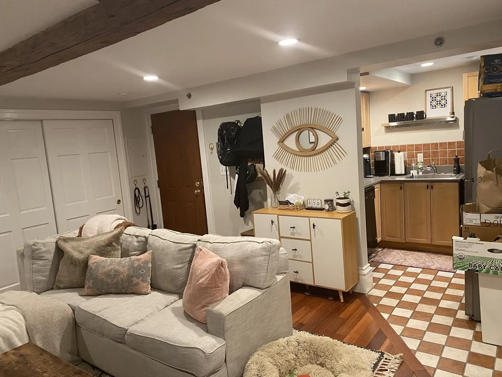 1 bed, 1 bath apartment for rent at 53 Hancock St Unit 2, Beacon Hill — photo 4 of 16