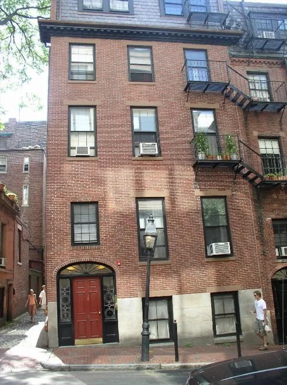 1 bed, 1 bath apartment for rent at 53 Hancock St Unit 3, Beacon Hill — photo 11 of 11