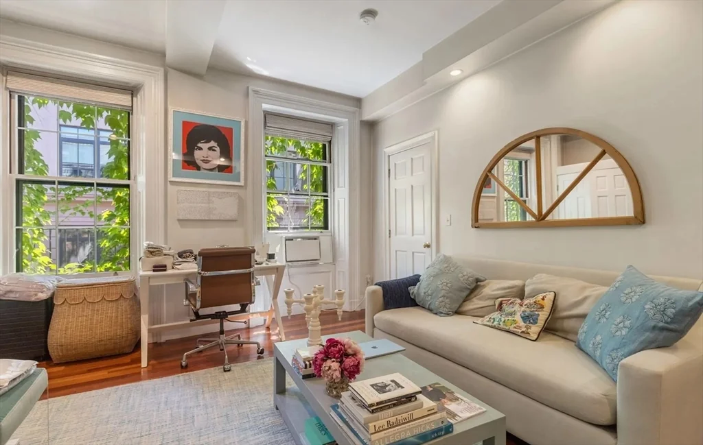 1 bed, 1 bath apartment for rent at 53 Hancock St Unit 5, Beacon Hill — photo 2 of 5
