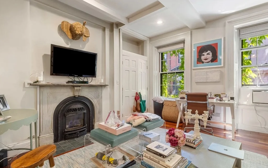 1 bed, 1 bath apartment for rent at 53 Hancock St Unit 5, Beacon Hill