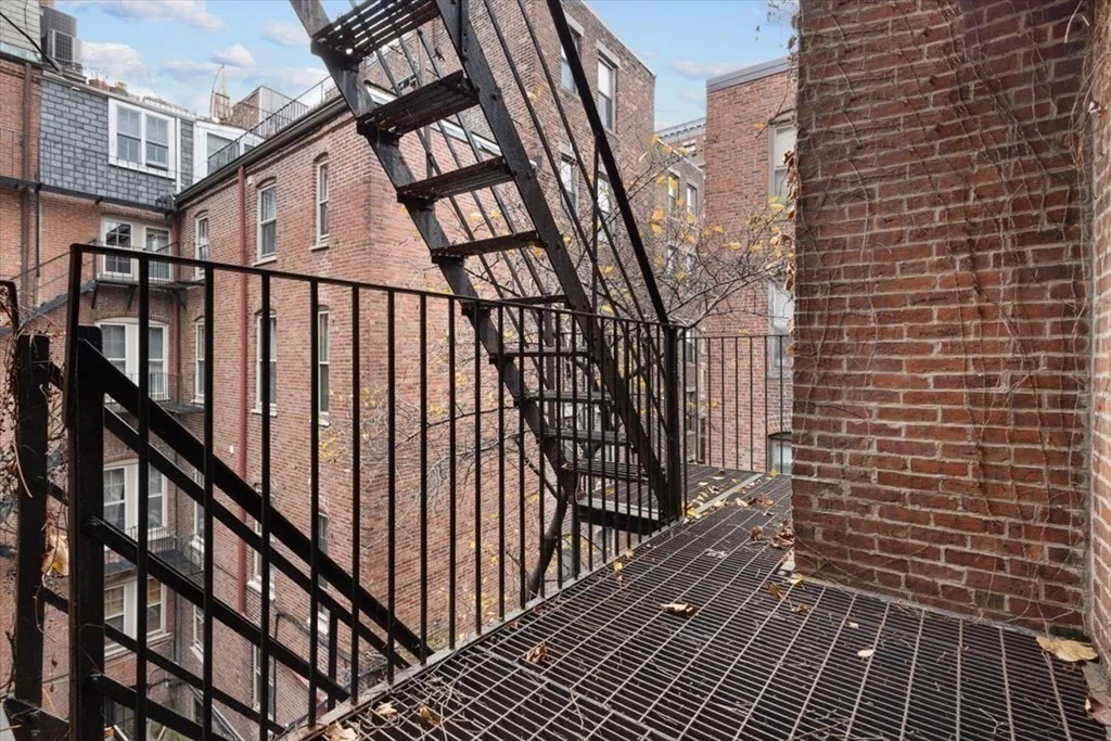 1 bed, 1 bath apartment for rent at 53 Hancock St Unit 8, Beacon Hill — photo 6 of 10