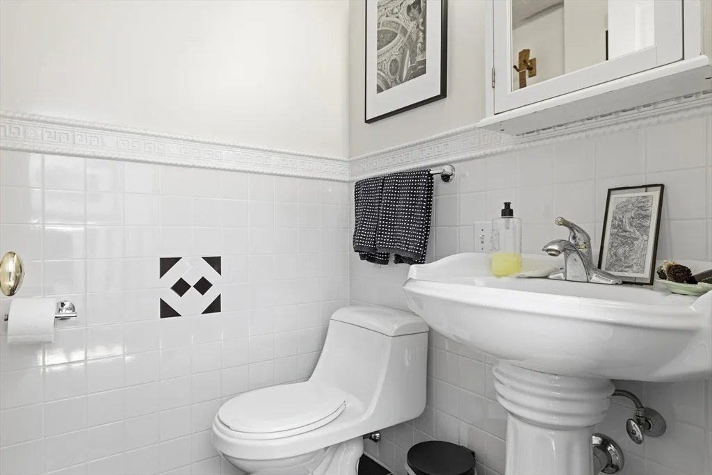 1 bed, 1 bath apartment for rent at 53 Hancock St Unit 9, Beacon Hill — photo 12 of 15