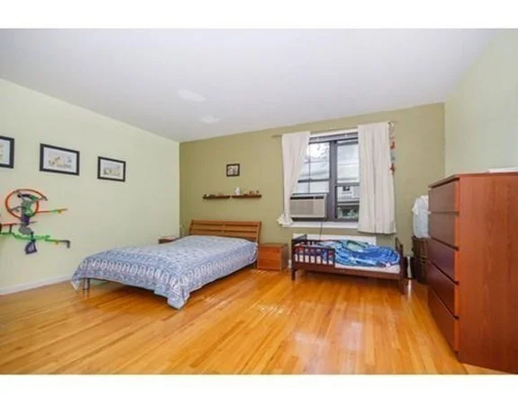 1 bed, 1 bath apartment for rent at 53 Harvard Ave Unit 1, Coolidge Corner — photo 6 of 9