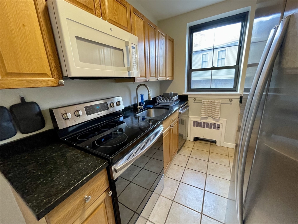3 bed, 2 bath apartment for rent at 53 Harvard Ave Unit 2, Harvard Avenue — photo 8 of 23