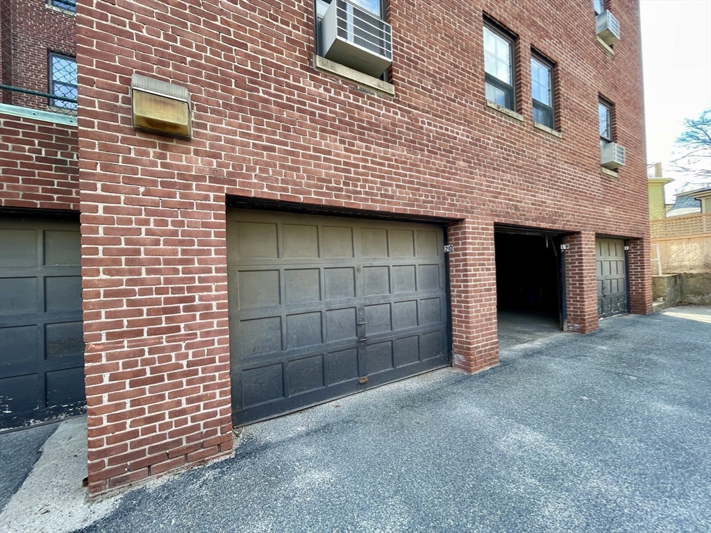 3 bed, 2 bath apartment for rent at 53 Harvard Ave Unit 2, Harvard Avenue — photo 22 of 23