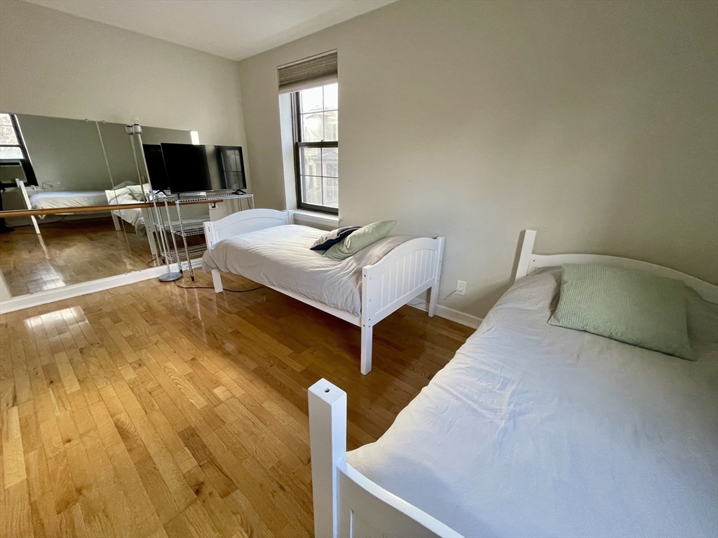 3 bed, 2 bath apartment for rent at 53 Harvard Ave Unit 2, Harvard Avenue — photo 15 of 23