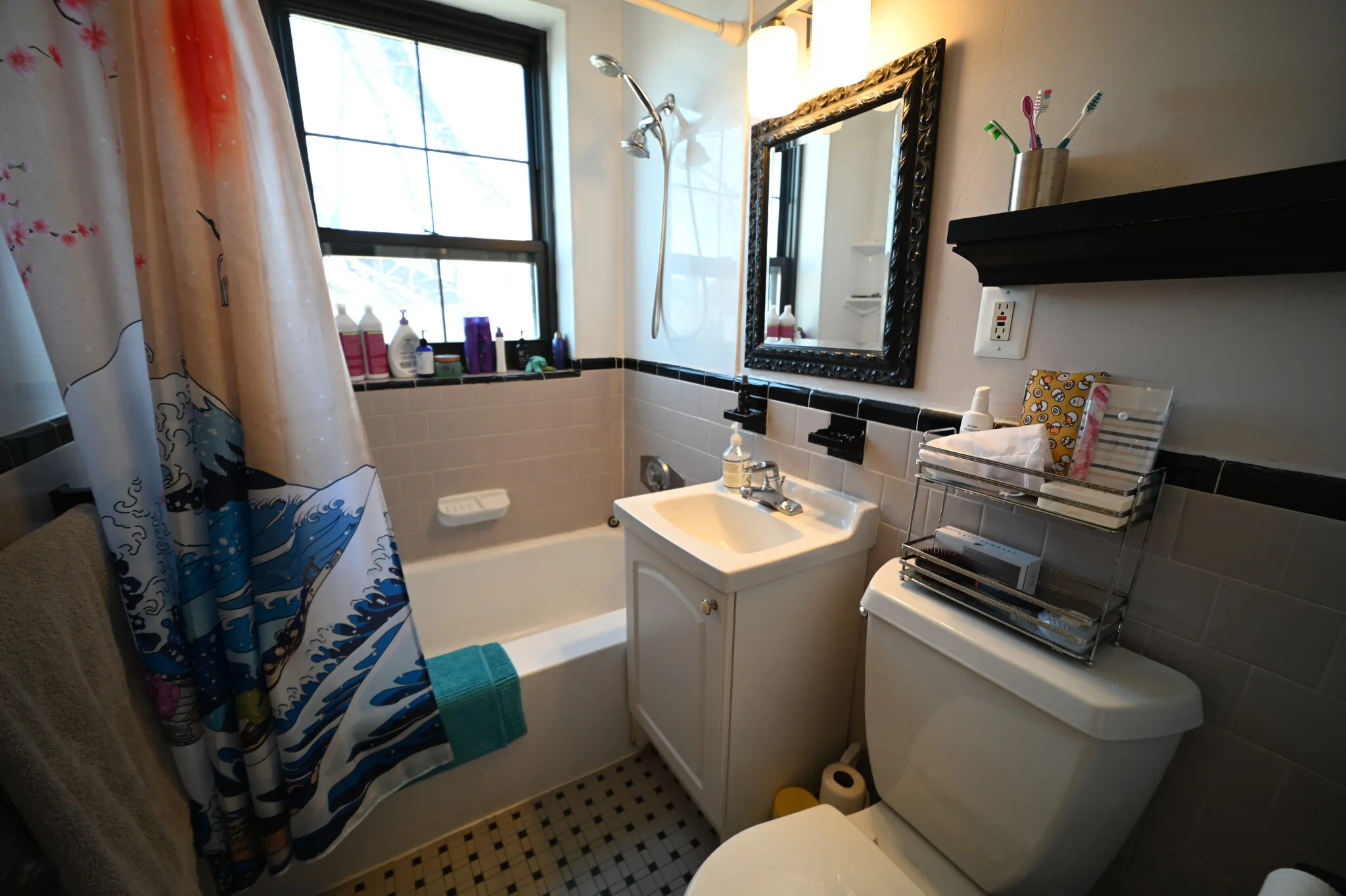 3 bed, 2 bath apartment for rent at 53 Harvard Ave Unit 5, Coolidge Corner — photo 9 of 14