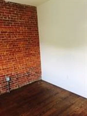 3 bed, 1 bath apartment for rent at 53 Heath St Unit 2, Jamaica Plain — photo 8 of 14