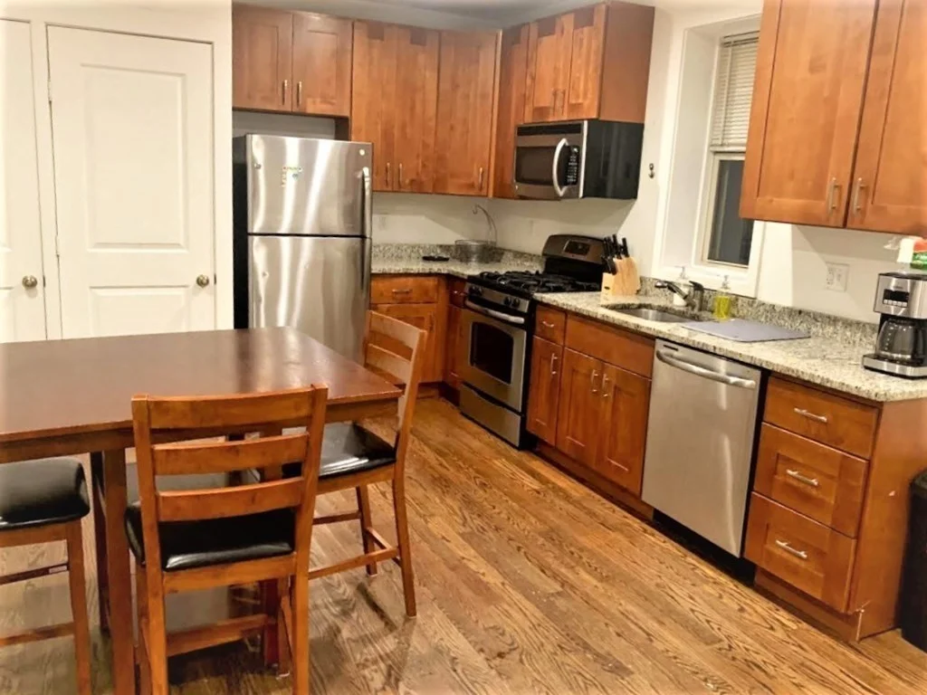 3 bed, 1 bath apartment for rent at 53 Heath St Unit 2, Jamaica Plain — photo 2 of 14