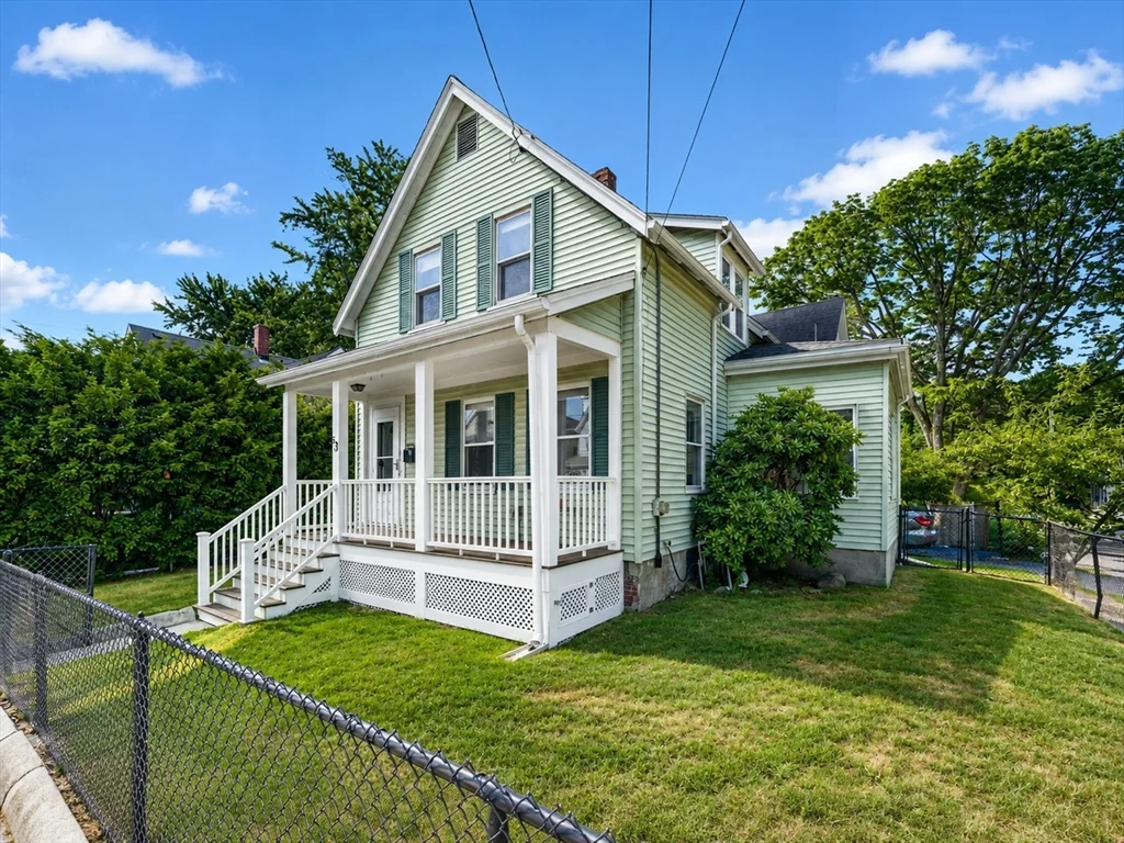 2 bed, 1 bath apartment for rent at 53 Henderson St, Arlington — photo 3 of 37