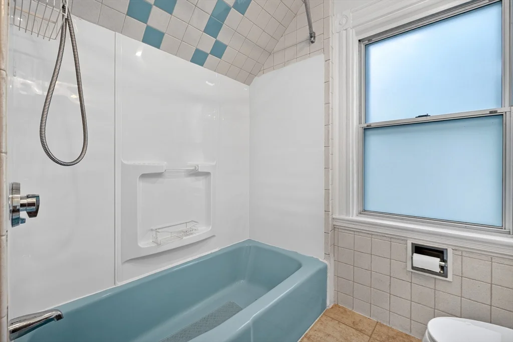 2 bed, 1 bath apartment for rent at 53 Henderson St, Arlington — photo 31 of 37