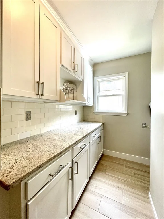 5 bed, 1 bath apartment for rent at 53 Hillsdale Unit 1, Boston — photo 12 of 35