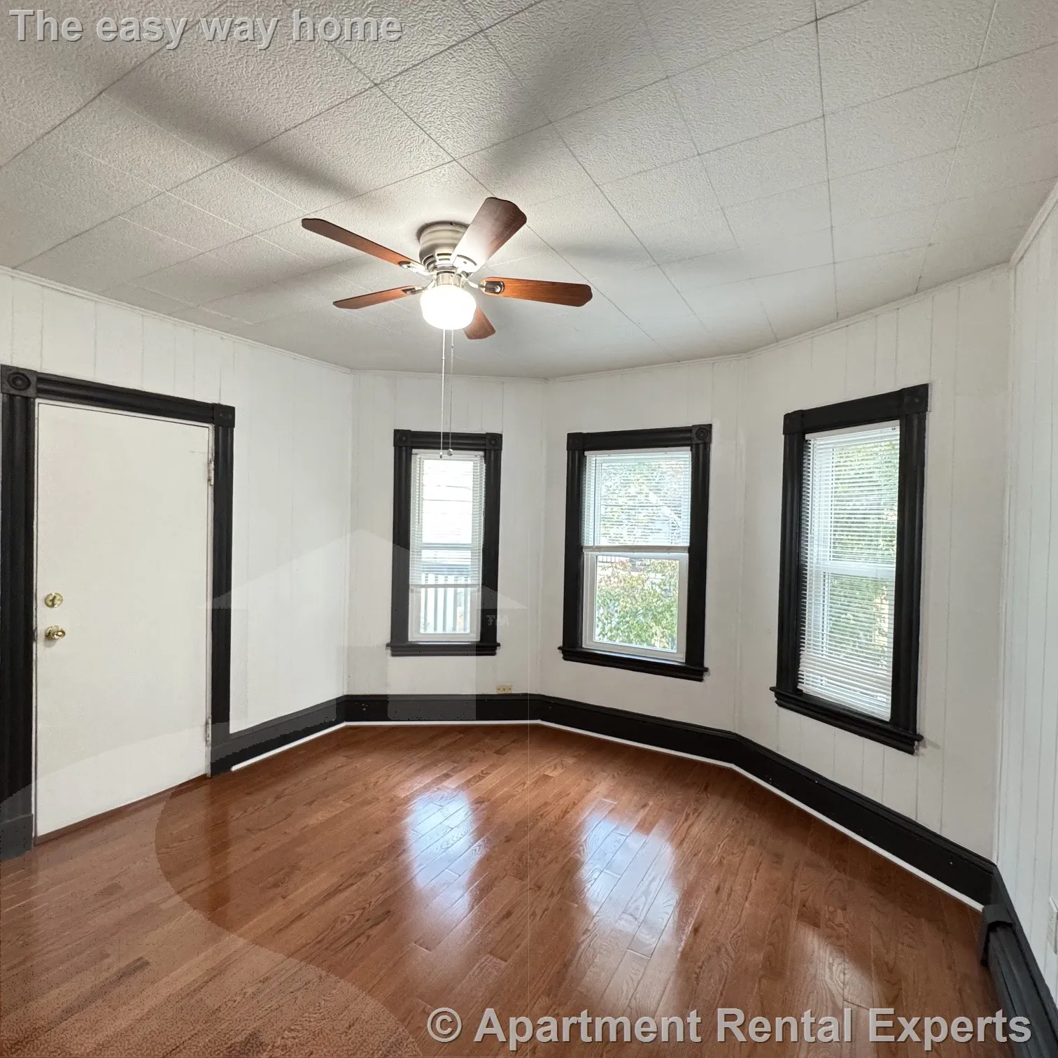 1 bed, 1 bath apartment for rent at 53 Hinckley St Unit 2, Magoun Square — photo 3 of 12