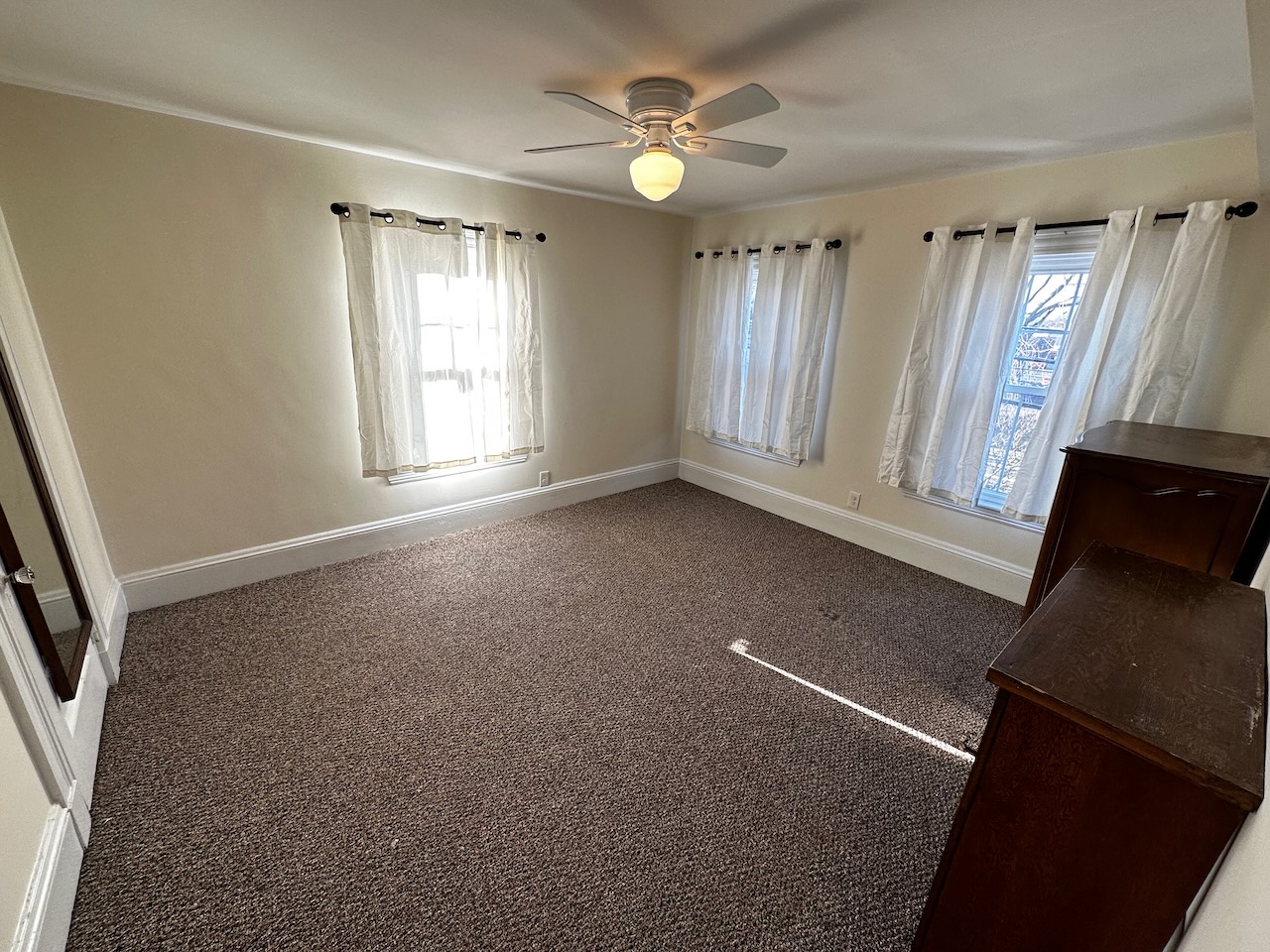 6 bed, 3.5 bath apartment for rent at 53 Hopedale St Unit 53, Allston — photo 16 of 29