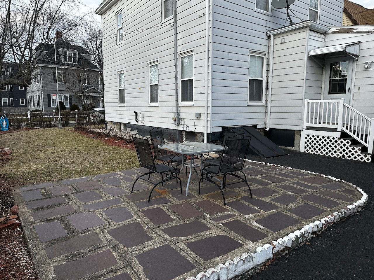 6 bed, 3.5 bath apartment for rent at 53 Hopedale St Unit 53, Allston — photo 28 of 29