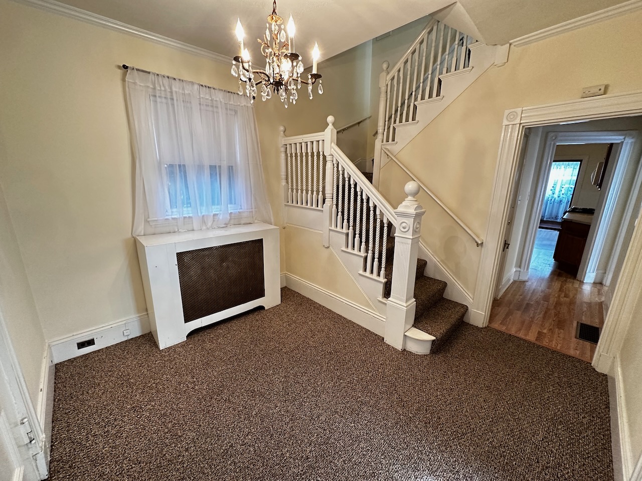 6 bed, 3.5 bath apartment for rent at 53 Hopedale St Unit 53, Allston — photo 2 of 29