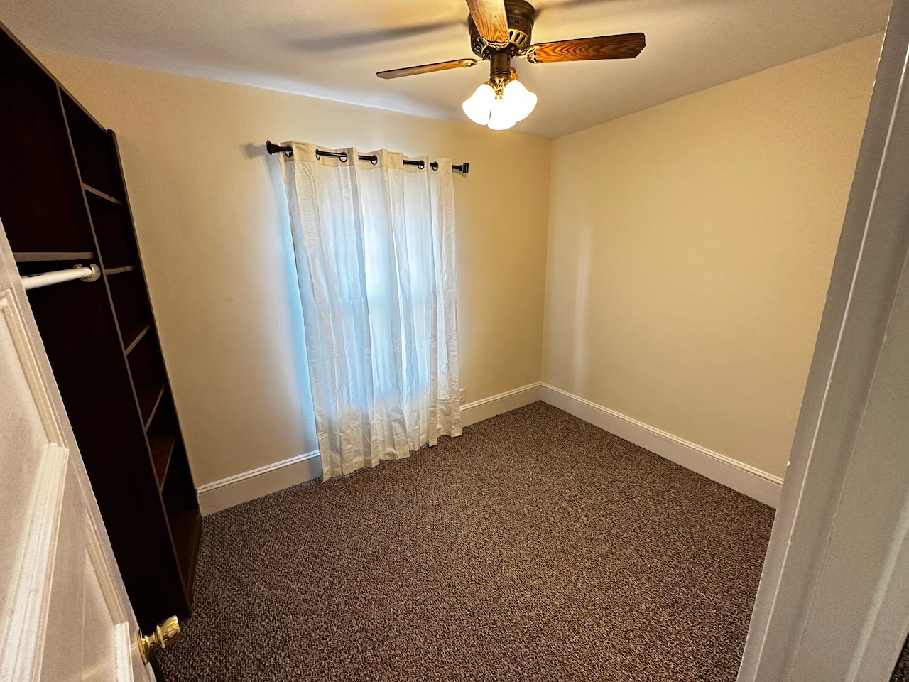 6 bed, 3.5 bath apartment for rent at 53 Hopedale St Unit 53, Allston — photo 14 of 29