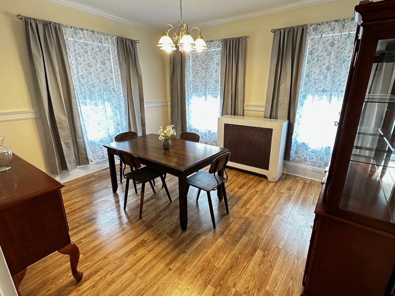 6 bed, 3.5 bath apartment for rent at 53 Hopedale St Unit 53, Allston — photo 5 of 29