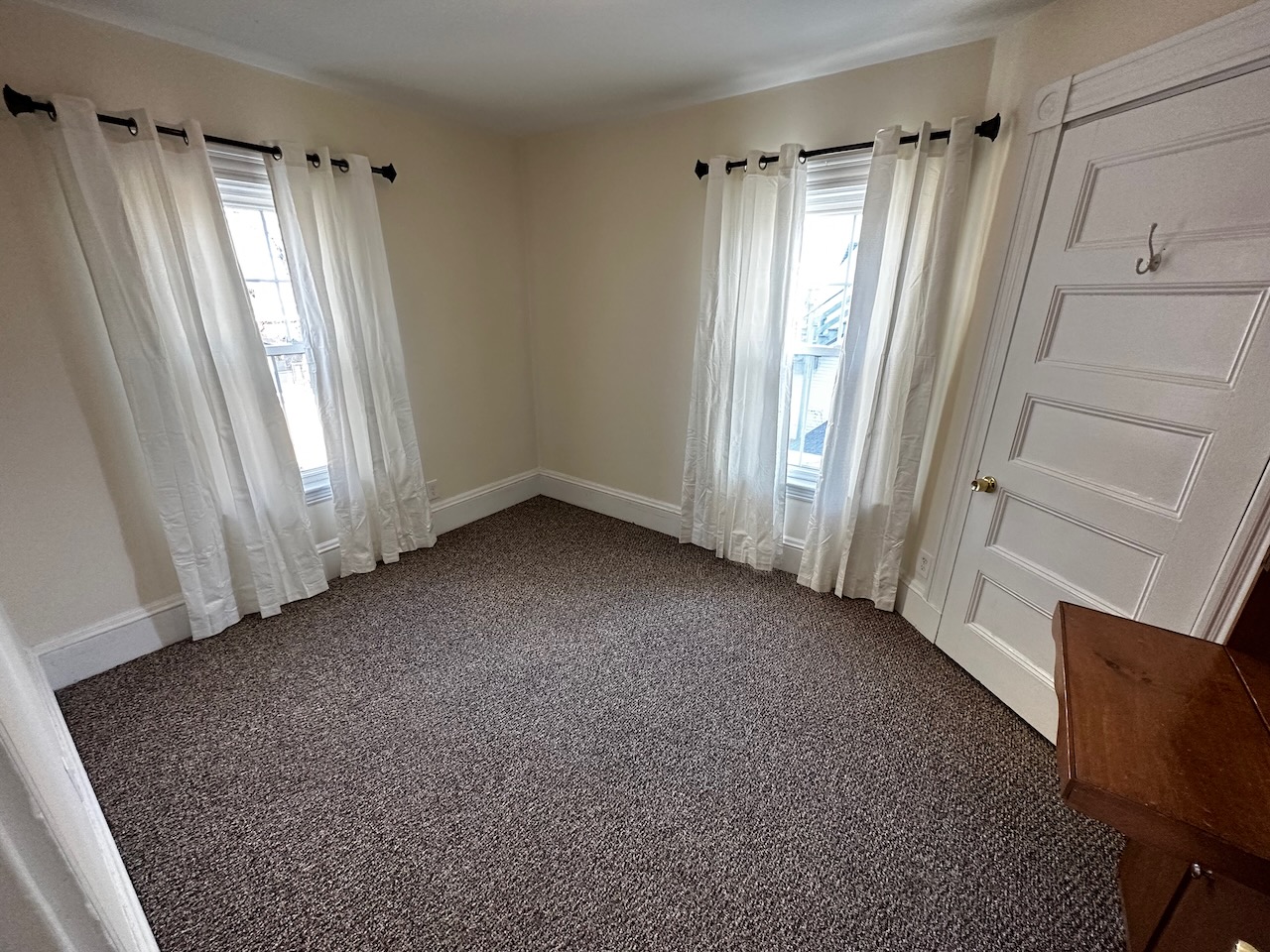 6 bed, 3.5 bath apartment for rent at 53 Hopedale St Unit 53, Allston — photo 20 of 29