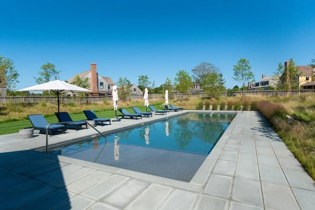 6 bed, 4+ bath apartment for rent at 53 Hummock Pond Rd, Nantucket — photo 22 of 23