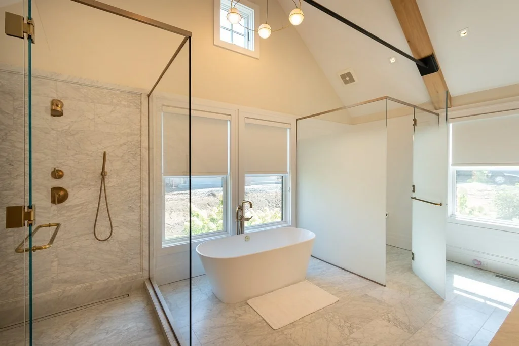 6 bed, 4+ bath apartment for rent at 53 Hummock Pond Rd, Nantucket — photo 9 of 23