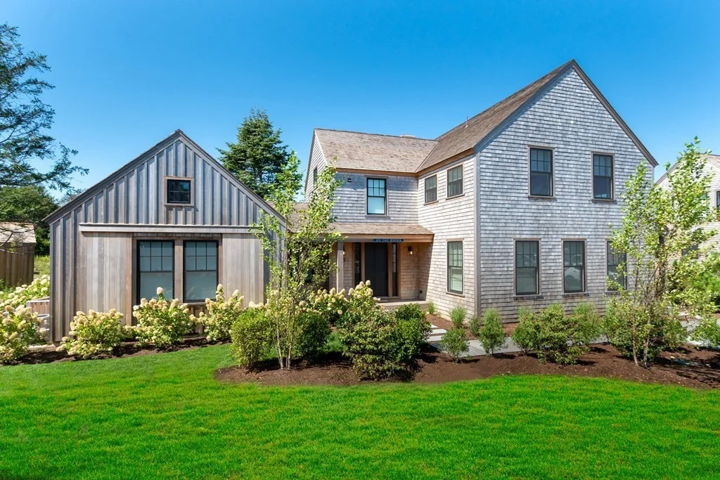 6 bed, 4+ bath apartment for rent at 53 Hummock Pond Rd, Nantucket — photo 1 of 23