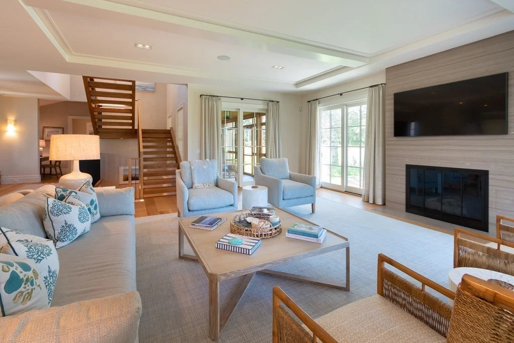 6 bed, 4+ bath apartment for rent at 53 Hummock Pond Rd, Nantucket — photo 4 of 23