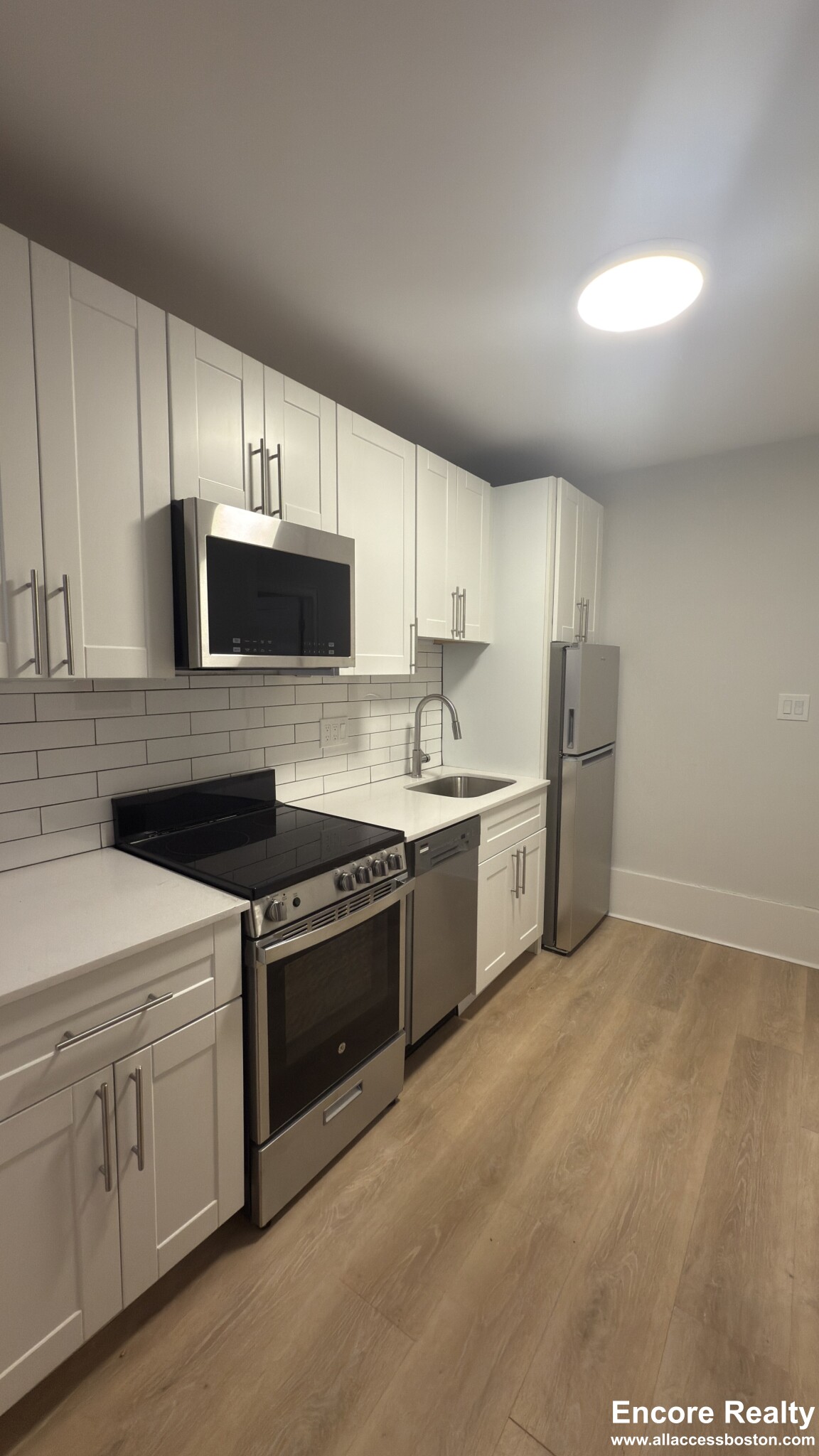 2 bed, 1 bath apartment for rent at 53 Joy St Unit 22, Beacon Hill — photo 5 of 21