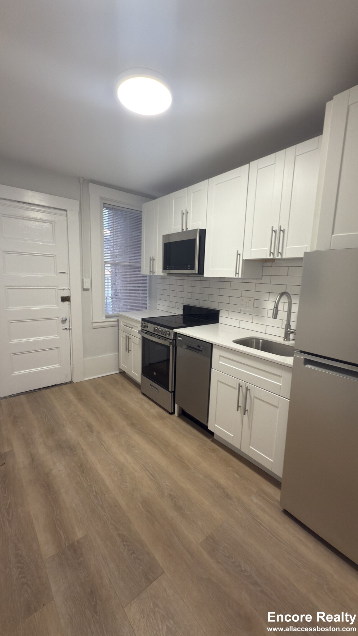 2 bed, 1 bath apartment for rent at 53 Joy St Unit 22, Beacon Hill — photo 4 of 21