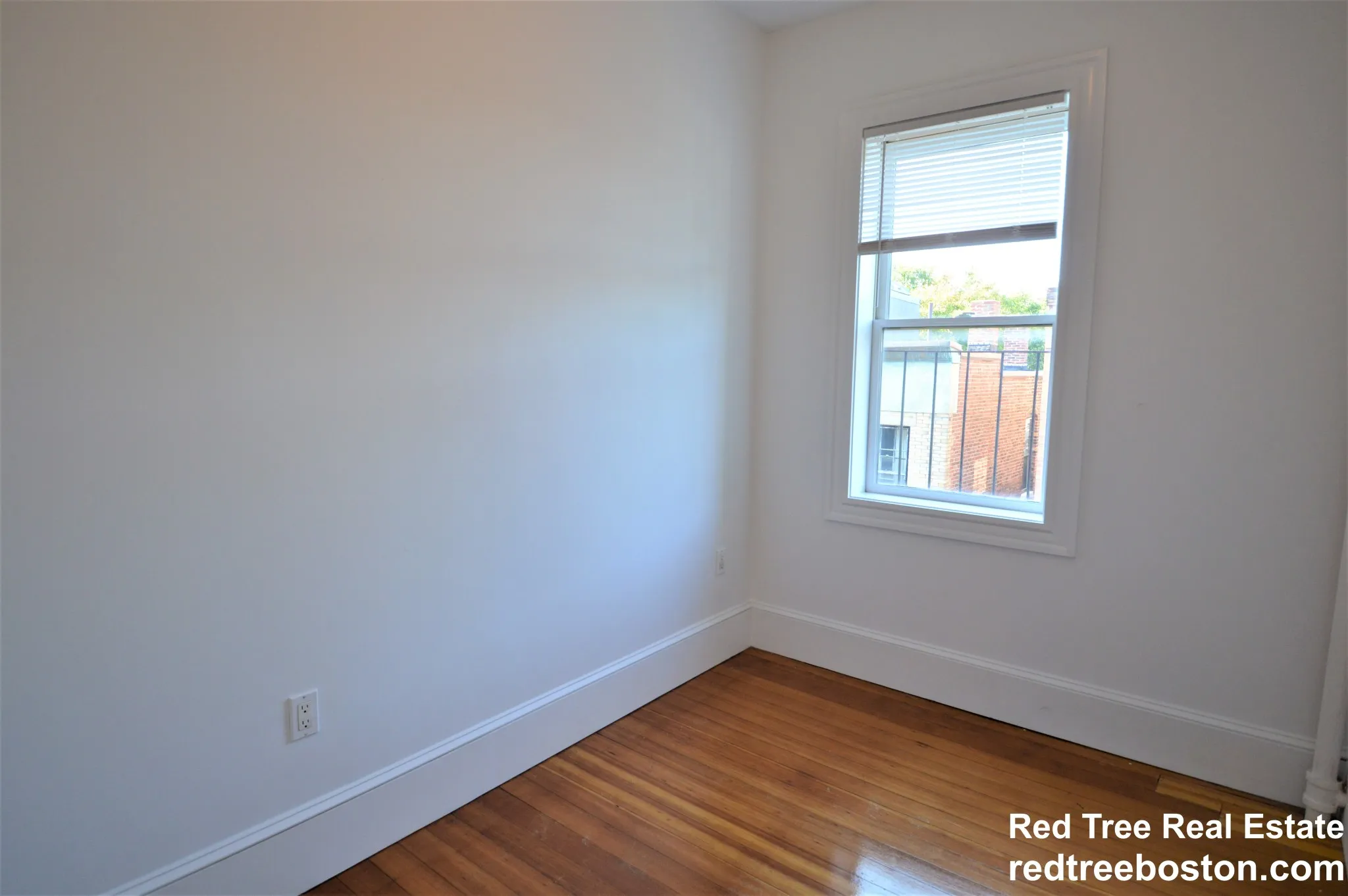 2.5 bed, 1 bath apartment for rent at 53 Joy St Unit 4, Beacon Hill — photo 13 of 21