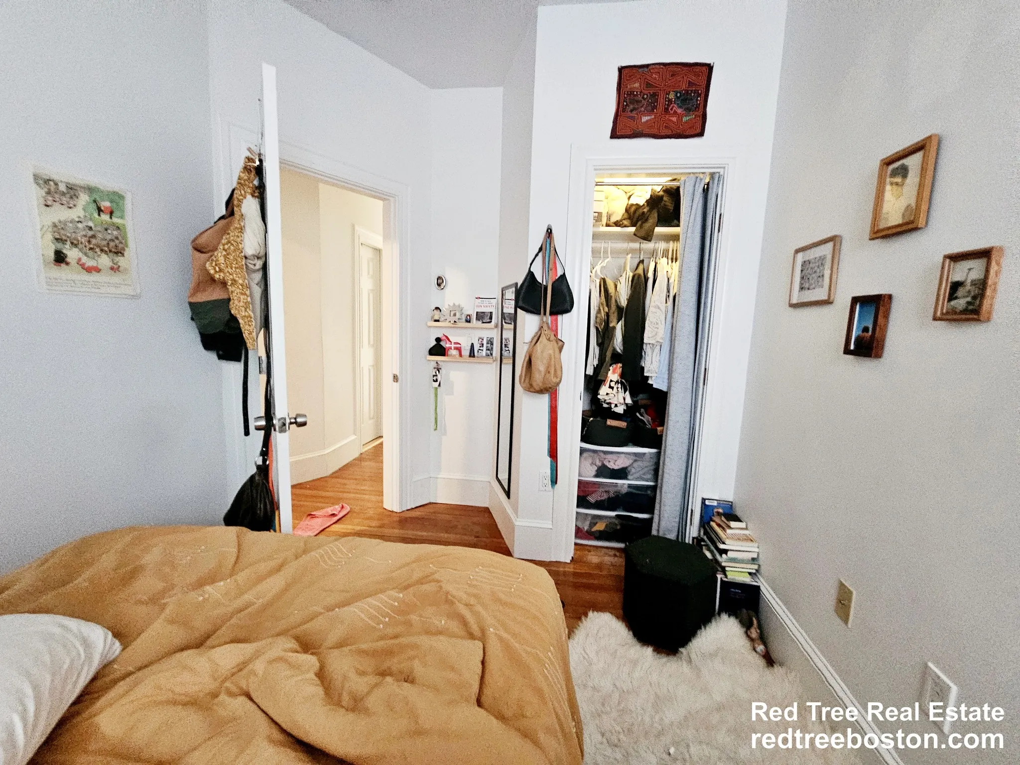 2.5 bed, 1 bath apartment for rent at 53 Joy St Unit 4, Beacon Hill — photo 3 of 21