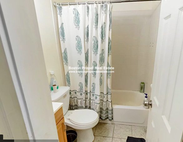 3 bed, 1 bath apartment for rent at 53 Joy St Unit 4A, Beacon Hill — photo 14 of 17