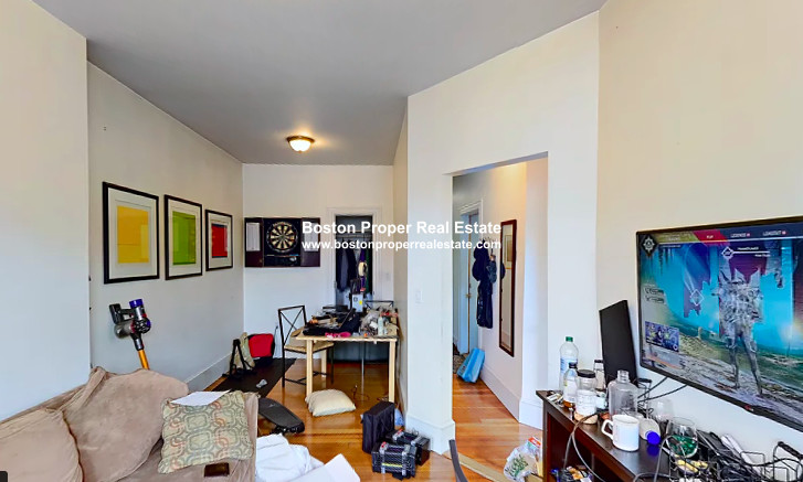 3 bed, 1 bath apartment for rent at 53 Joy St Unit 4A, Beacon Hill — photo 2 of 17