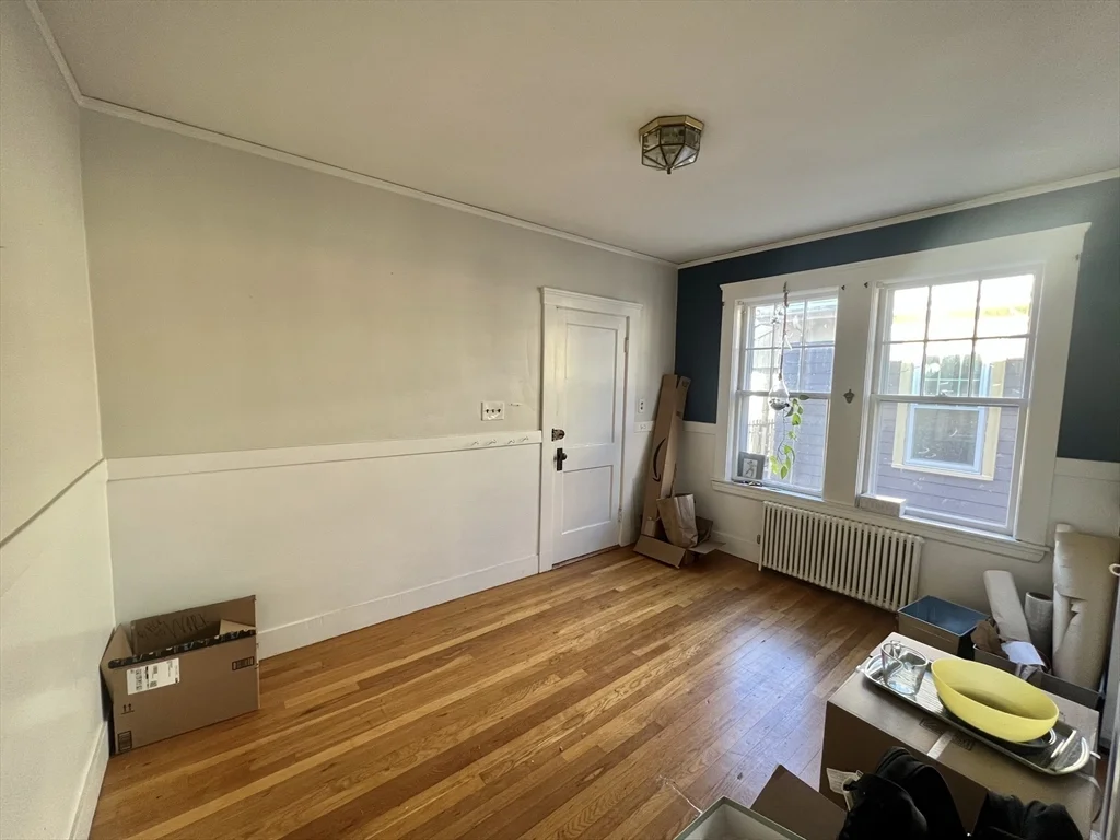 3 bed, 1 bath apartment for rent at 53 Lee St Unit 2, Cambridge — photo 5 of 14