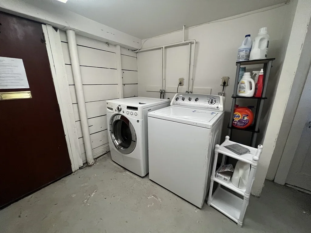 3 bed, 1 bath apartment for rent at 53 Lee St Unit 2, Cambridge — photo 11 of 14