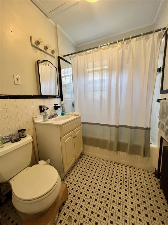 3 bed, 1 bath apartment for rent at 53 Lee St Unit 2, Cambridge — photo 8 of 14