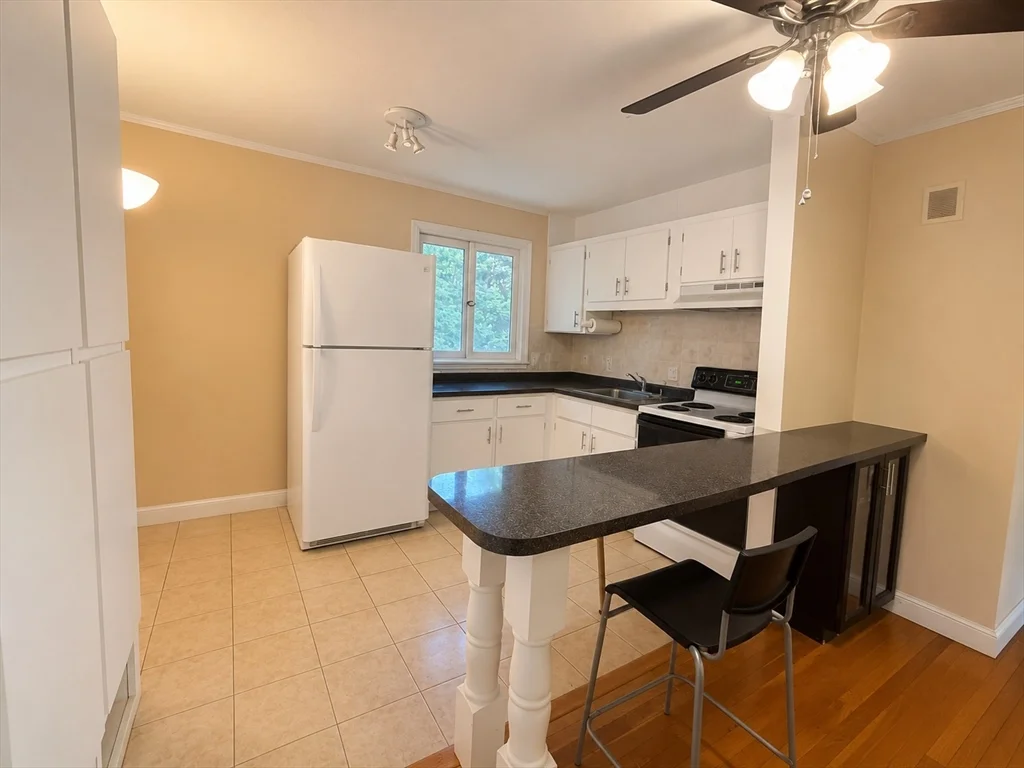 2 bed, 1 bath apartment for rent at 53 Lionel Ave Unit F, Waltham — photo 2 of 16