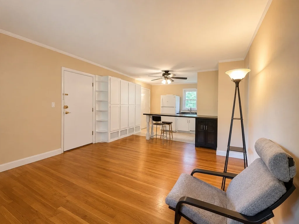 2 bed, 1 bath apartment for rent at 53 Lionel Ave Unit F, Waltham — photo 4 of 16