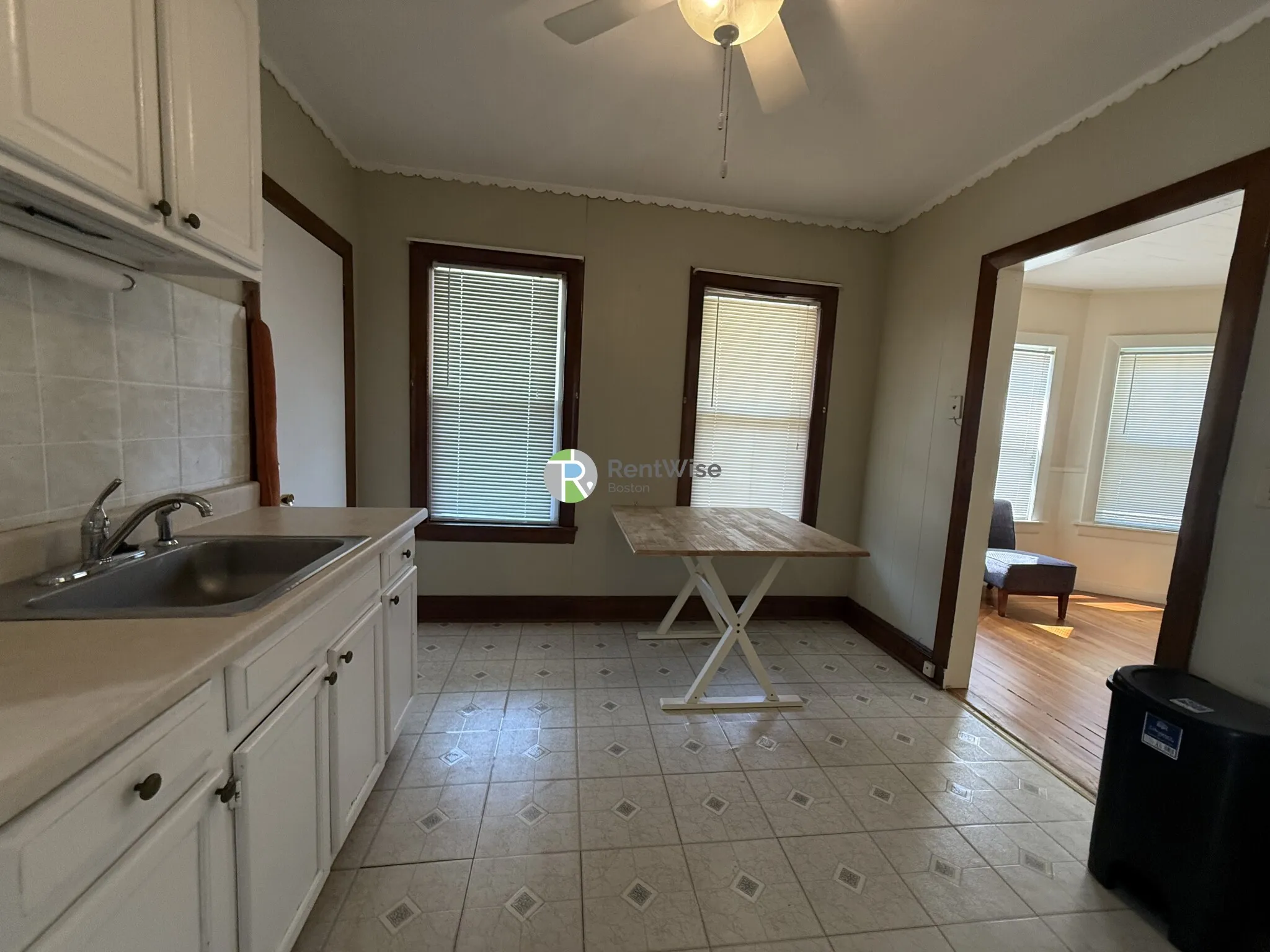 3 bed, 1 bath apartment for rent at 53 Litchfield St Unit 0, Brighton — photo 2 of 16