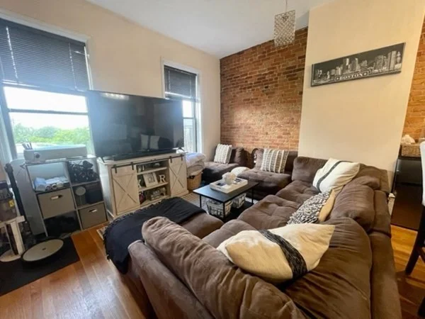 2 bed, 1 bath apartment for rent at 53 M St Unit 3, South Boston — photo 11 of 19