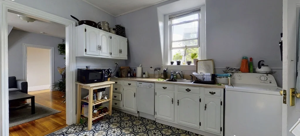 2 bed, 1 bath apartment for rent at 53 Main St Unit 2, Magoun Square — photo 3 of 11
