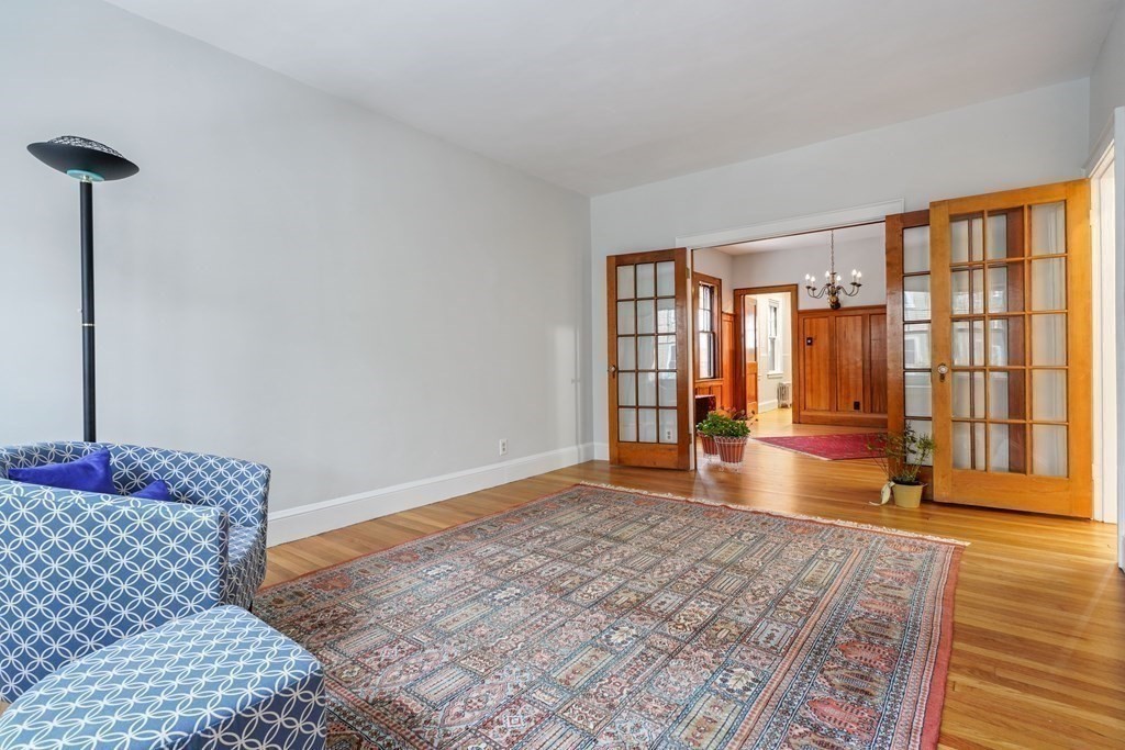 3 bed, 1 bath apartment for rent at 53 Maple Ave Unit 1, Mid Cambridge — photo 3 of 16
